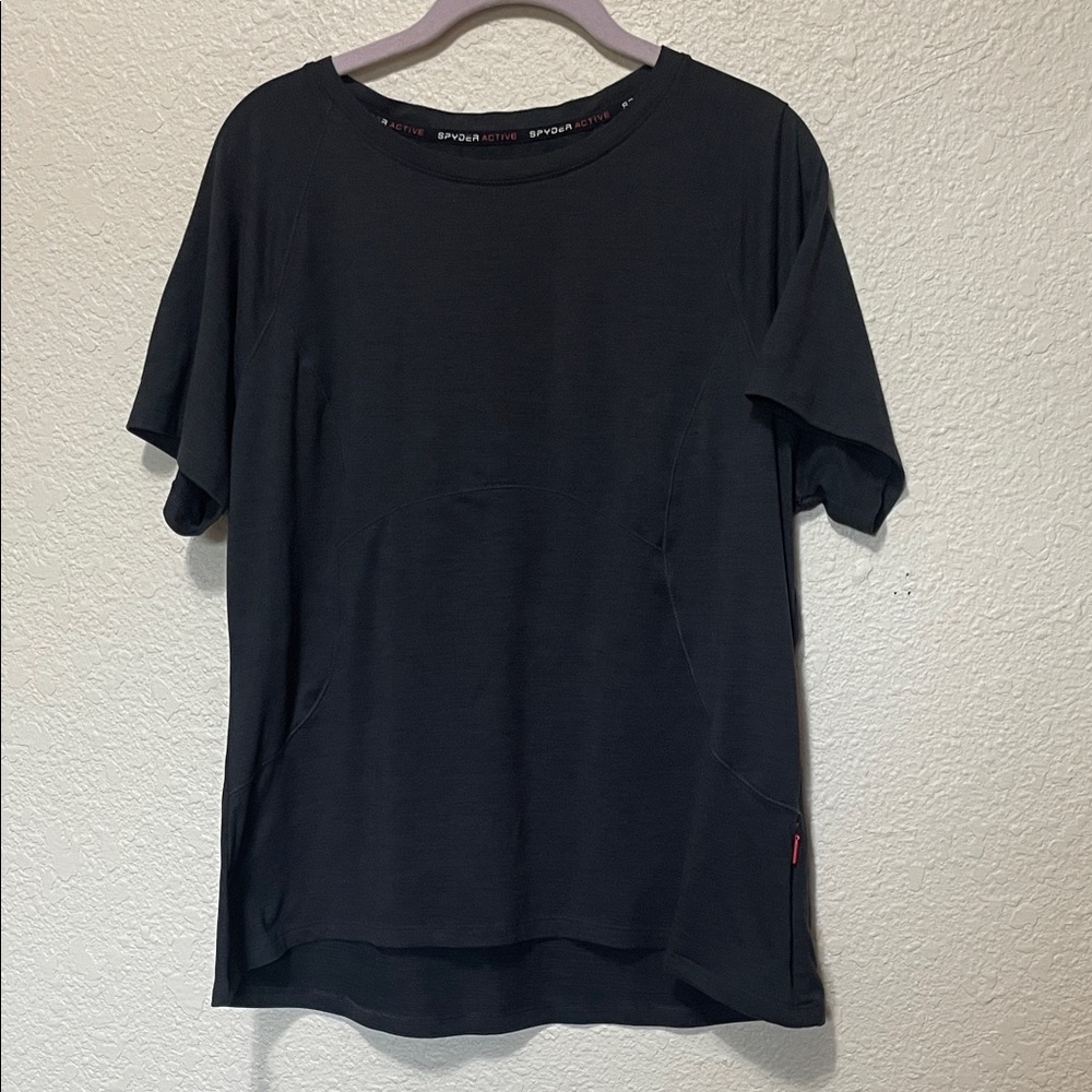 Spyder Active Women's Black Tee Shirt. Good Condition. Size XL.